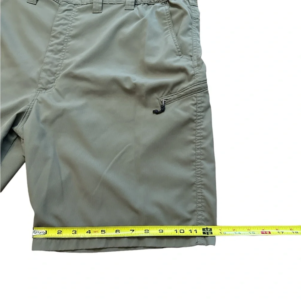 Wrangler Men’s Shorts Size 44 Tan Chino Bermuda Hike Outdoor Workwear Pockets - Picture 3 of 9
